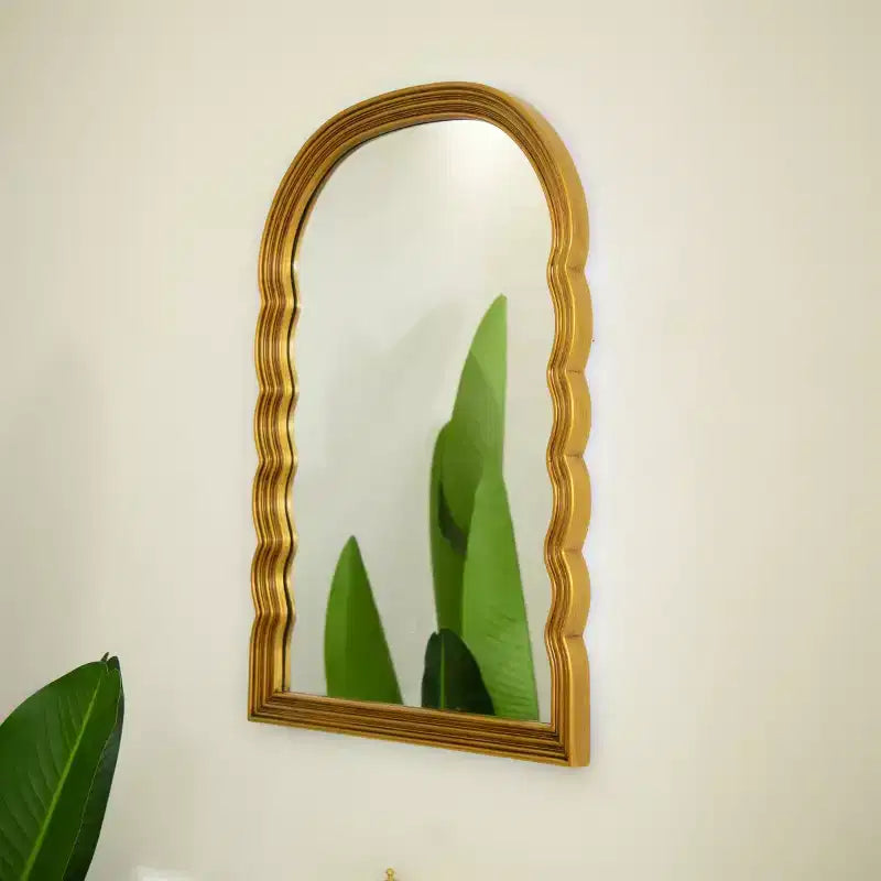 24" Retro Arched LED Wall Mirror with Scalloped PU Frame, 3 Color Temperatures