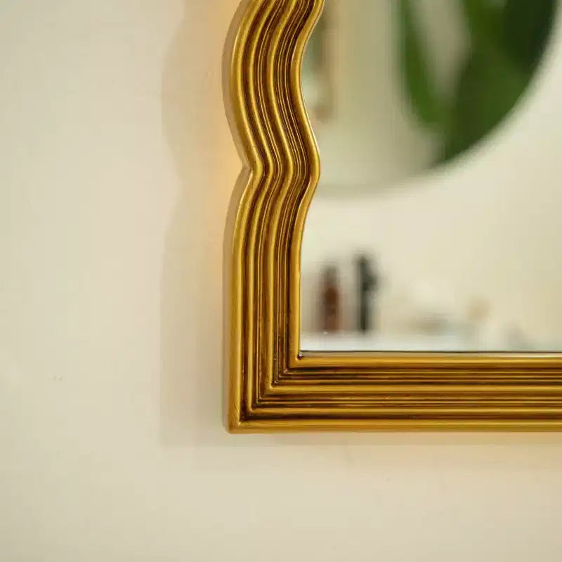 24" Retro Arched LED Wall Mirror with Scalloped PU Frame, 3 Color Temperatures